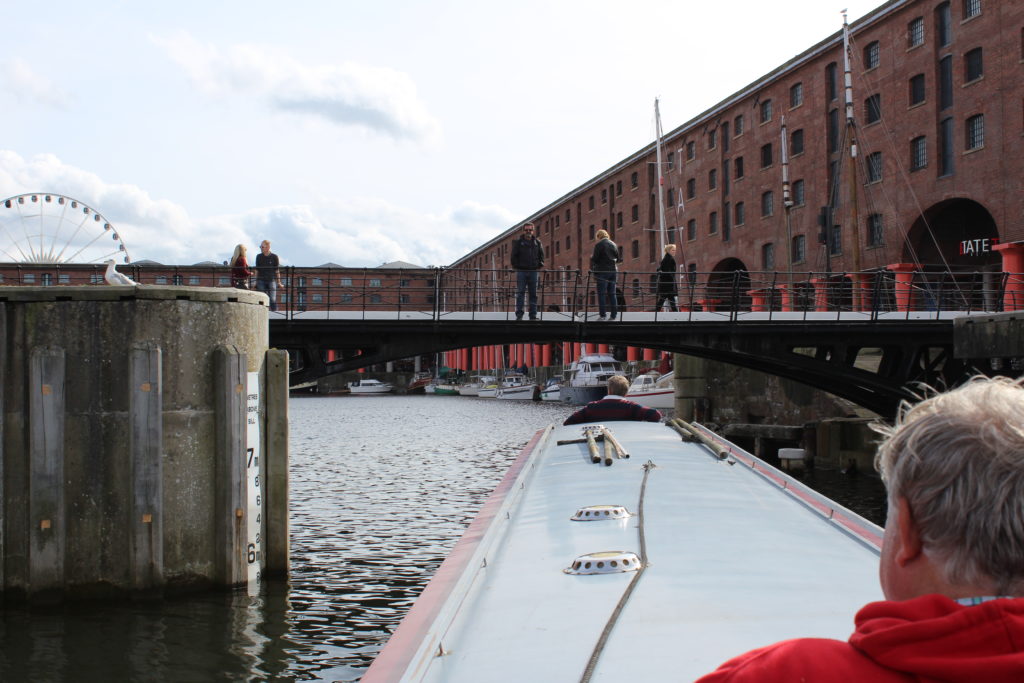 Turning under Hartley Bridge